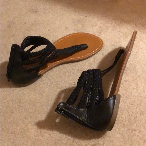 Black strappy gladiator sandals with zipper! 5.5 - Picture 4 of 6